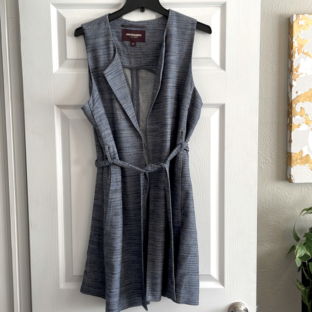 Johnston & Murray Long vest with strap, size M